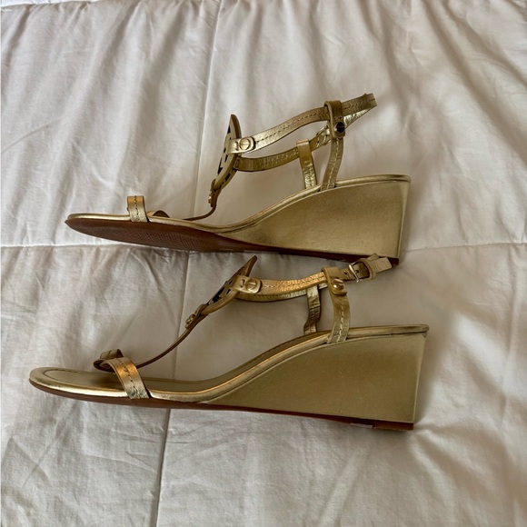 Tori Burch Gold Women's Sandals. Size 8.5. - Picture 2 of 6